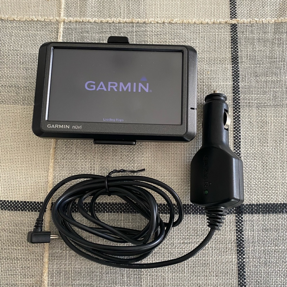 Garmin Nuvi 255W GPS Navigation System